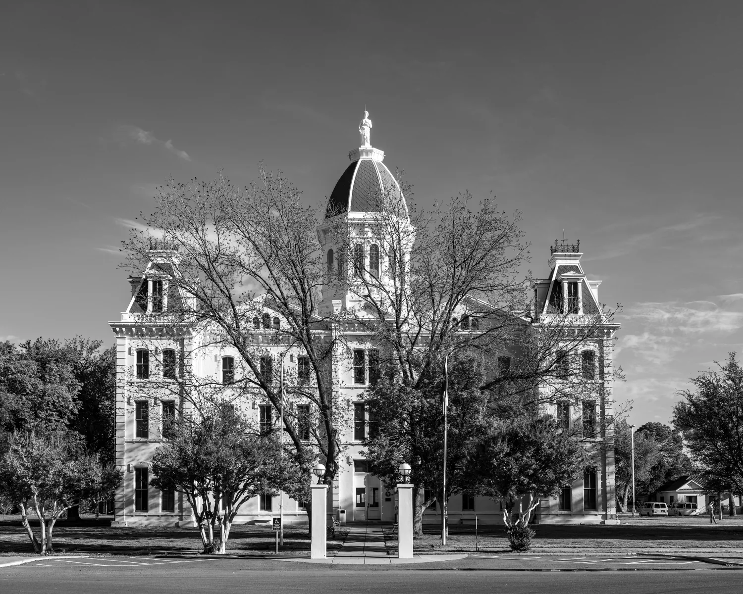 Noblesville Indiana courthouse square